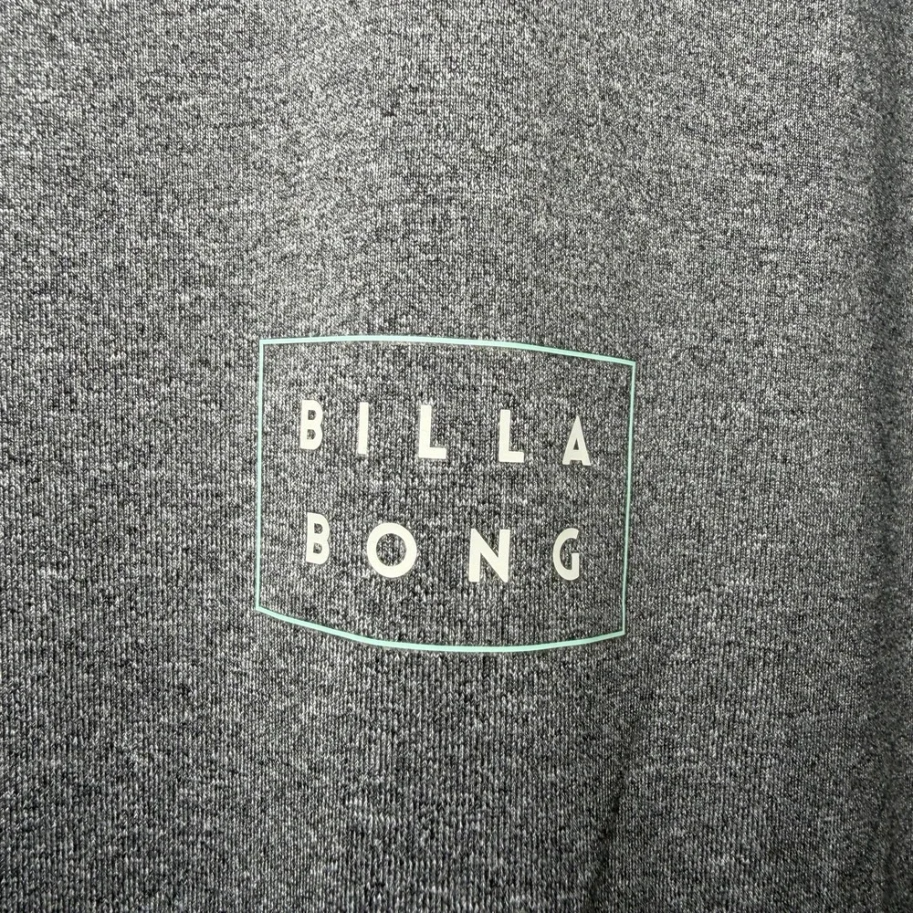 Billabong Mens L Die Cut UPF 50 Surf Shirt Rash Guard Gray Loose Fit NWT Swim